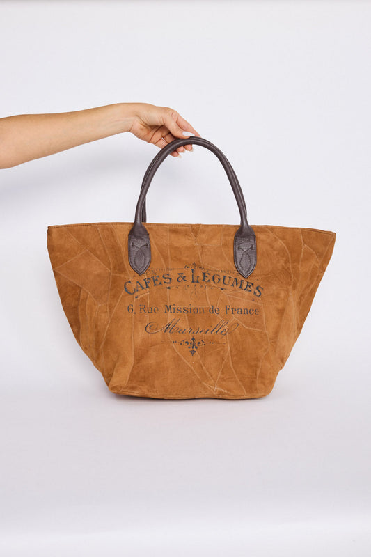 Cafes Bag - Tan bag in tan with structured silhouette, front view on white background