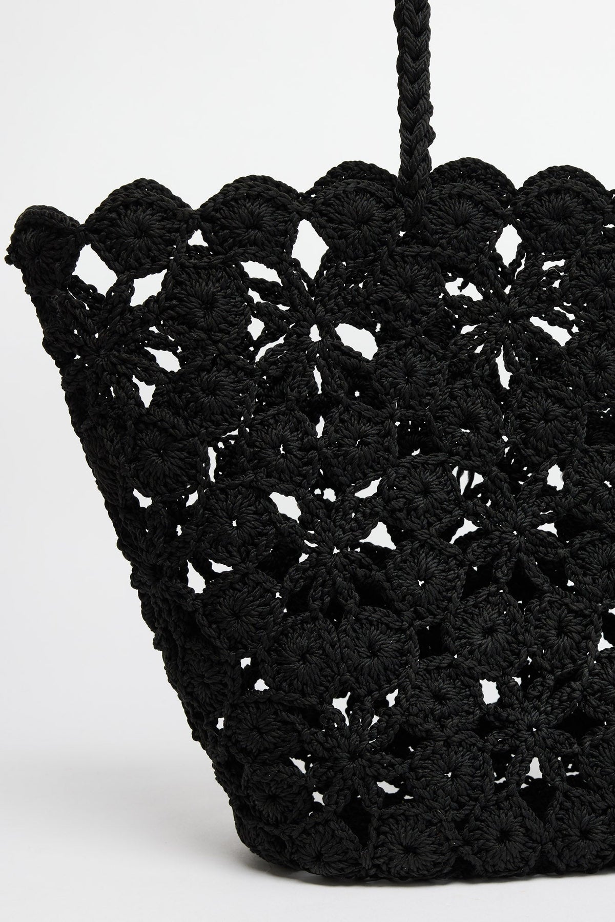 Lucy Basket in black, detail view.