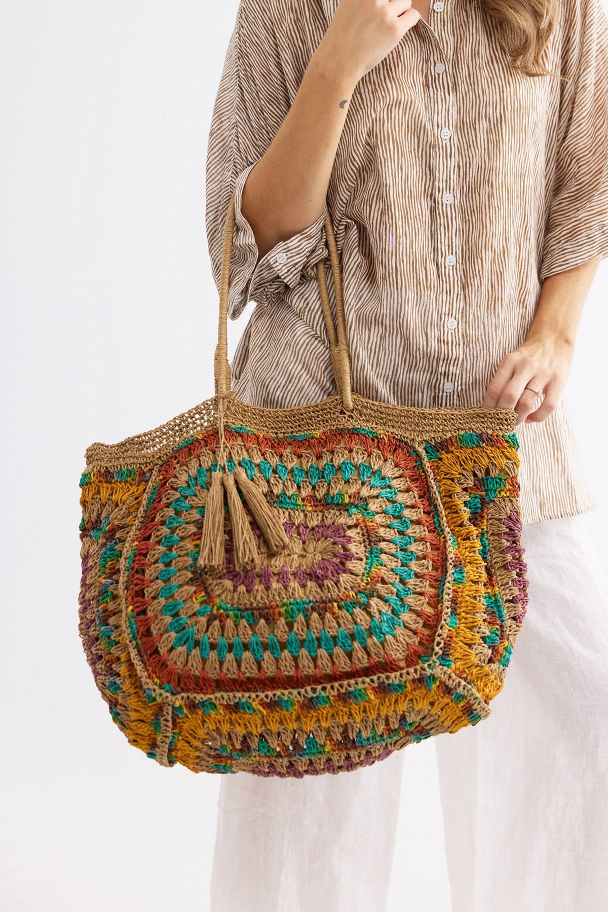 Amara Tote in multicolor, detail view.