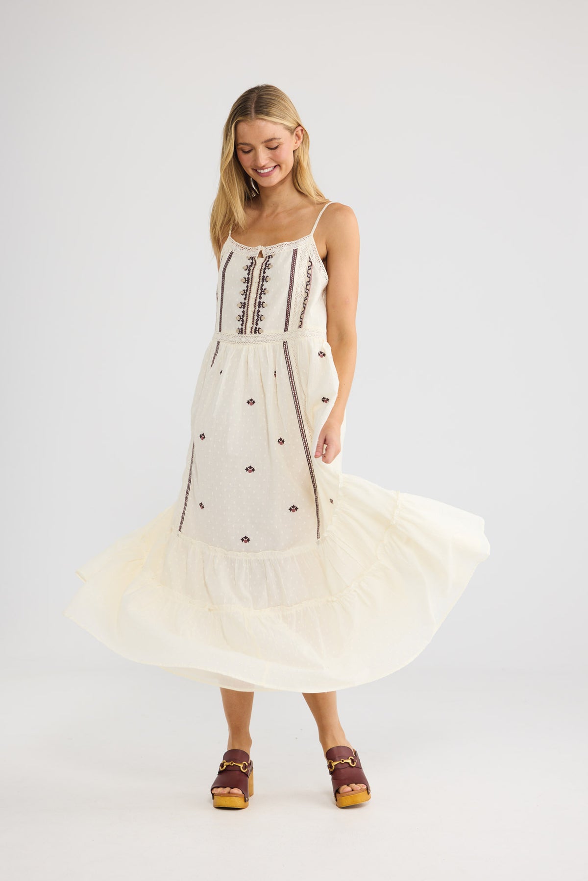 Saskia Maxi Dress in natural dobby — additional view 4.