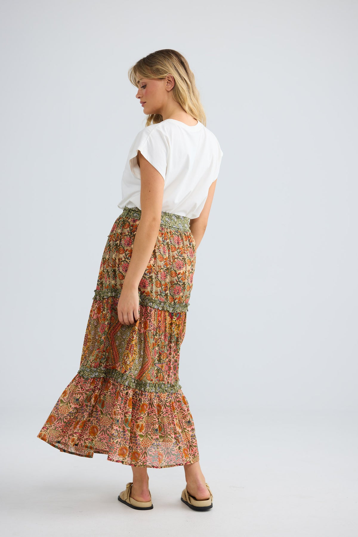 Juniper Skirt in meadow weave — additional view 2.